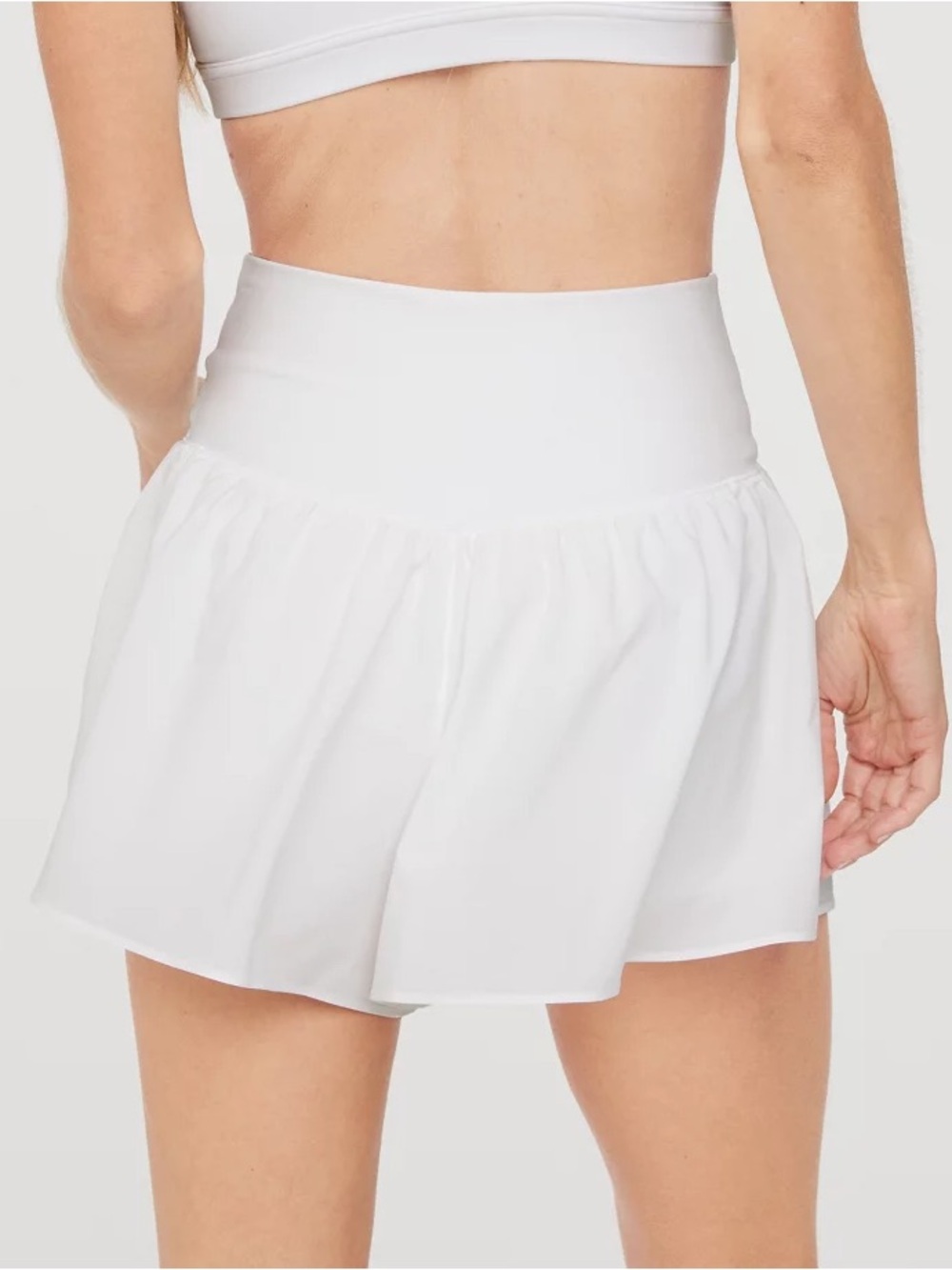 OFFLINE by Aerie Real Me Crossover Flowy Shorts White Small - Picture 12 of 12